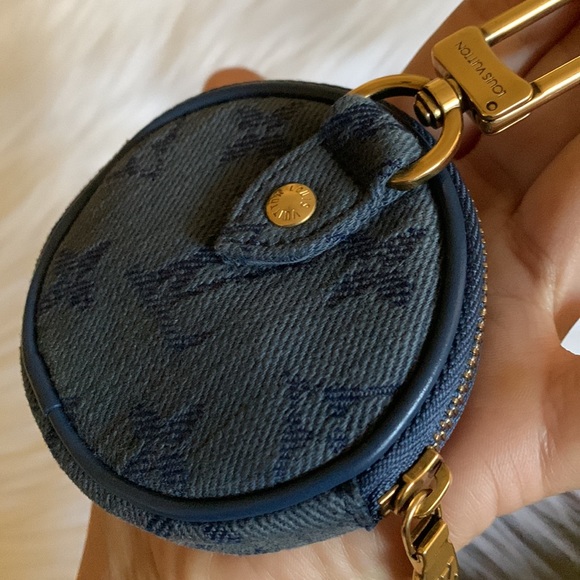 Louis Vuitton Navy Blue Monogram Denim Round Bag Charm and Key Holder - Picture 11 of 17